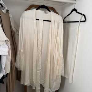 Show Me Your Mumu Lace Overlay (Creamy White)  + Free White Slip